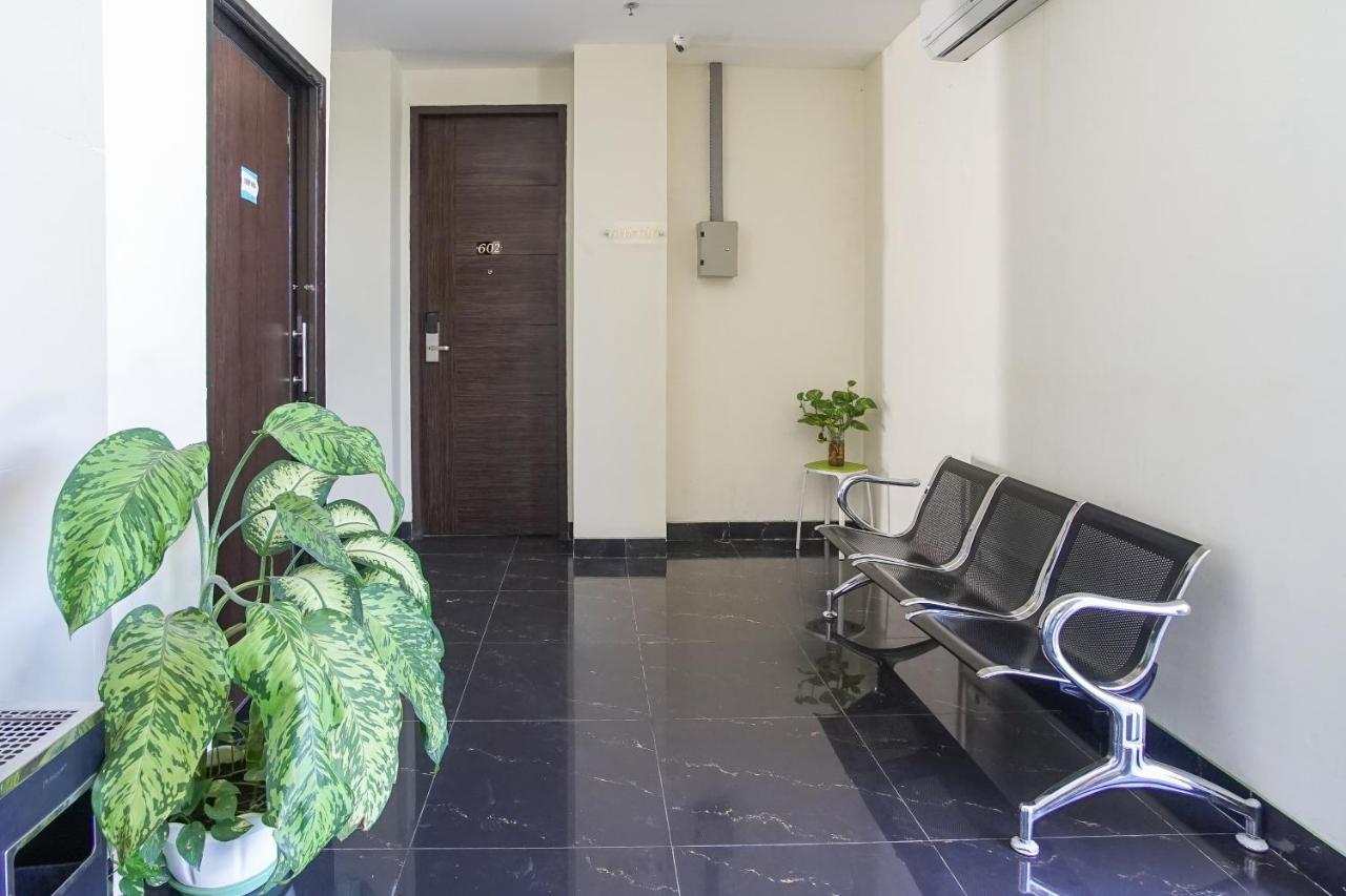 Hotel Royal Manado Buitenkant foto